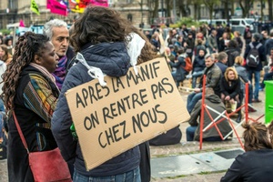 Nuit debout, gouvernement couché?