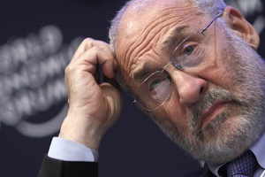 Stiglitz: la malédiction du Nobel a encore frappé